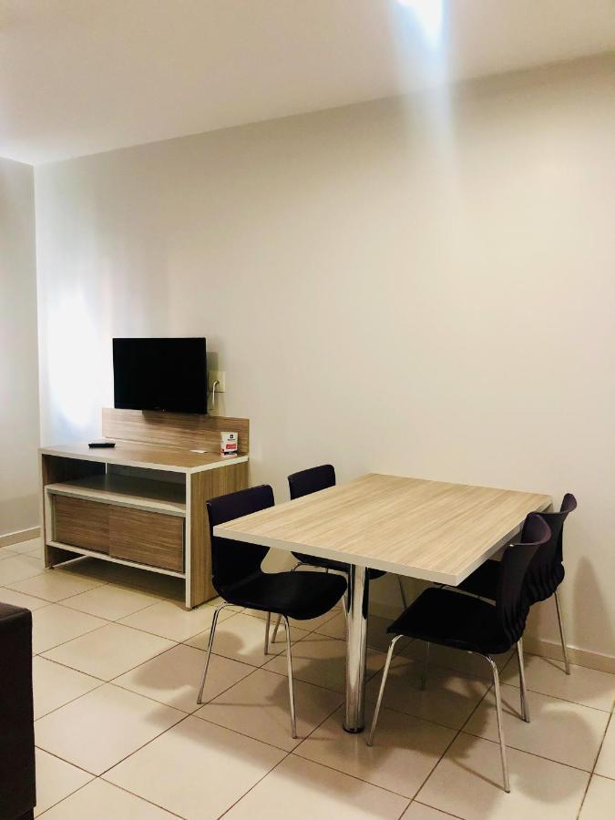 Riviera Park Hotel - Flat Inteiro Particular Caldas Novas Exteriör bild